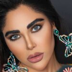 لنز طوسی خاکستری بافت پنج‌بعدی آماندا آئورا گری - تصویر 3