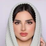 لنز قهوه‌ای طبیعی دور محو لومینوس کافی