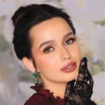 لنز آبی طوسی دور محو نچرال لا اوپال